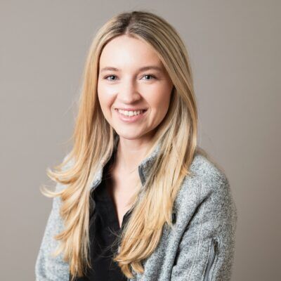 Carolyn Hayes headshot